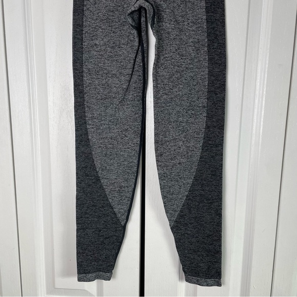 Pink Victoria’s Secret Seamless Leggings Women’s XS Gray Workout Gym Activewear - Picture 7 of 10